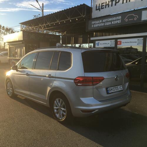 Volkswagen Touran